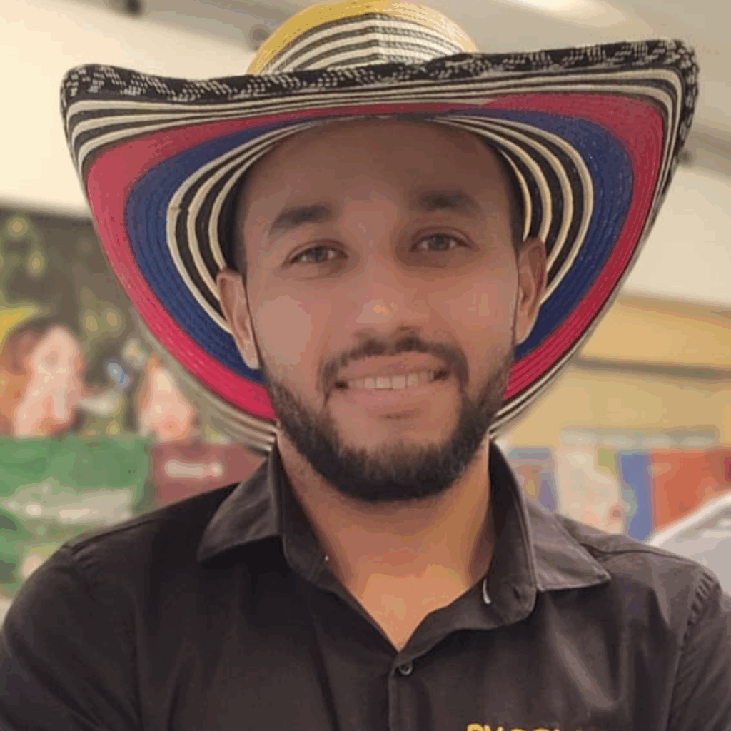 Edgar Orrego Vega - Gerente